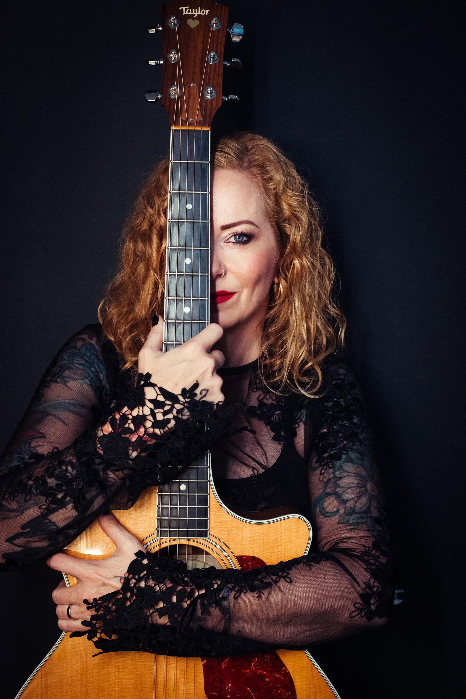 Anneke van Giersbergen